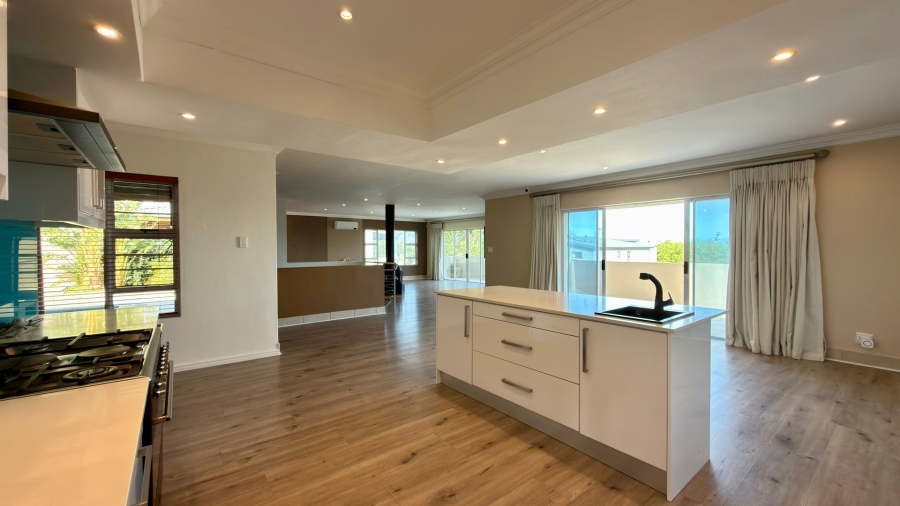 3 Bedroom Property for Sale in Olive Grove Western Cape